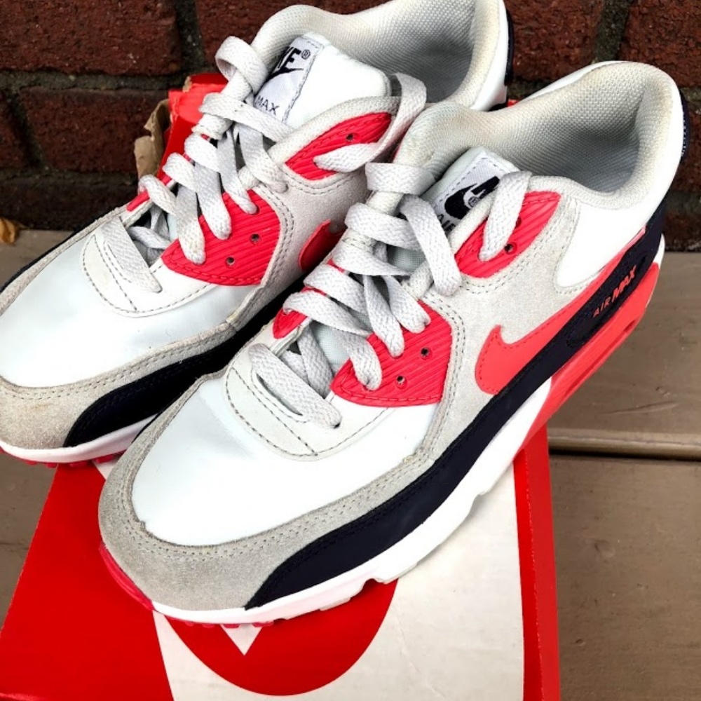 Nike